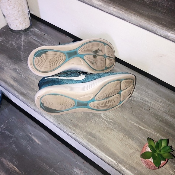 Nike LunarEpic Low Flyknit 2 ‘Binary Blue’ sneaker 7 - Picture 8 of 8